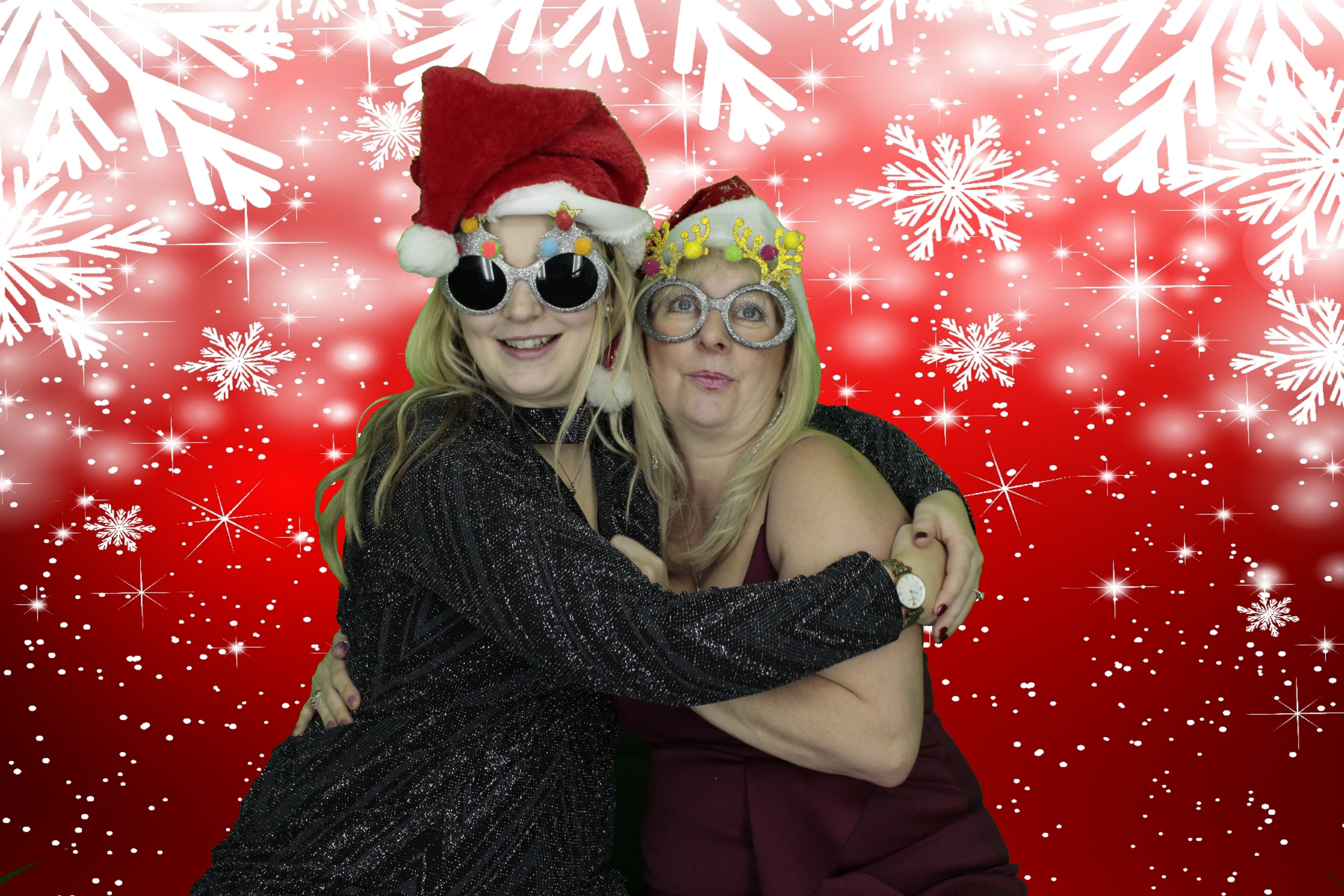Silvermere Christmas Party | View more photos from the event at gallery.myphotoboothexperience.co.uk/u/MyPhotoBoothExperienceLtd/Silvermere-Christmas-Party-2
